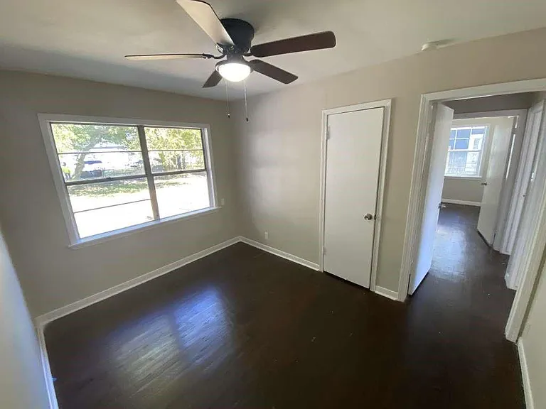 3029 Nita St — Photo 8