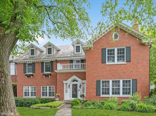 195 Ridge Ave, Winnetka, IL 60093