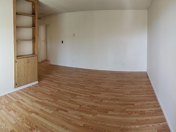 2nd image of 4653 Bancroft St #6