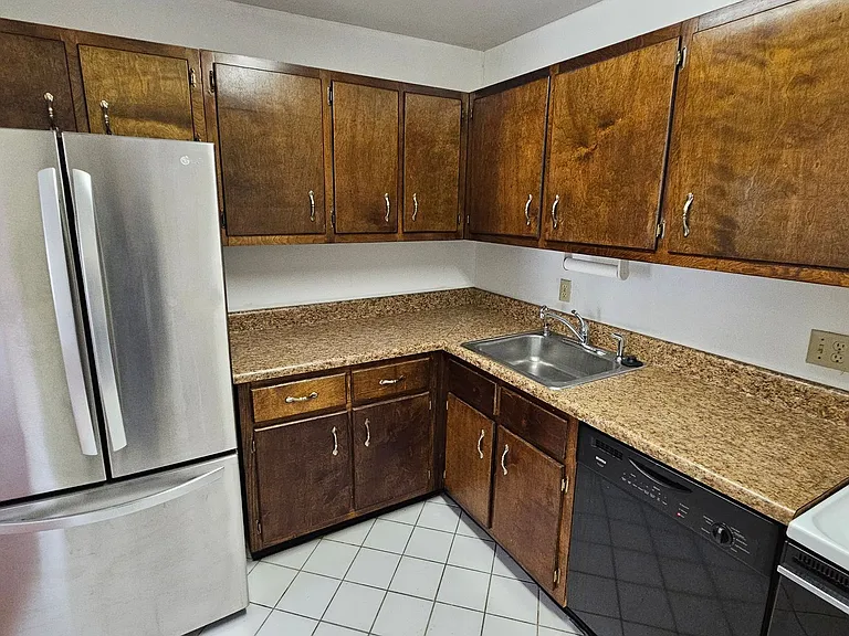 904 Winterstick Pl — Photo 6