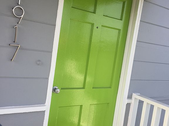 2nd image of 1917 Vineyard Ave #1917