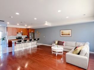 617 N 10th St #A-2, Philadelphia, PA 19123