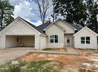 54 Grande Pines Cv, Jackson, TN 38305