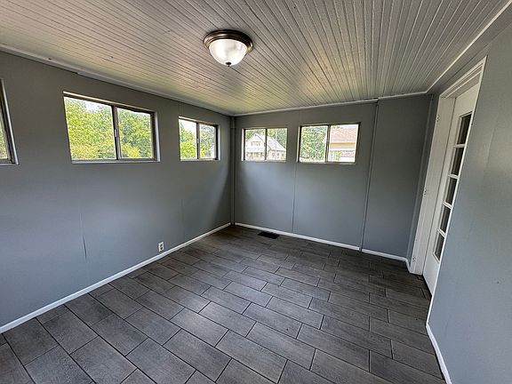 2nd image of 2217 Terrace Ave