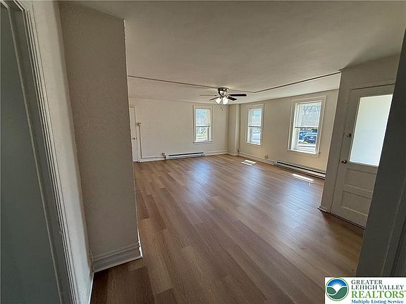 5th image of 1333 Overlook Rd #1