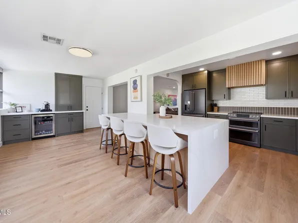 2406 E ELM Street, Phoenix, AZ 85016