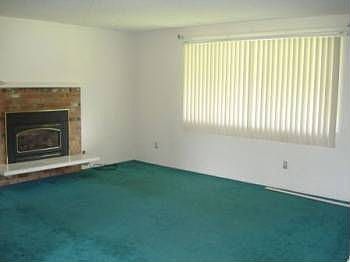 2nd image of 19513 8th Ave E