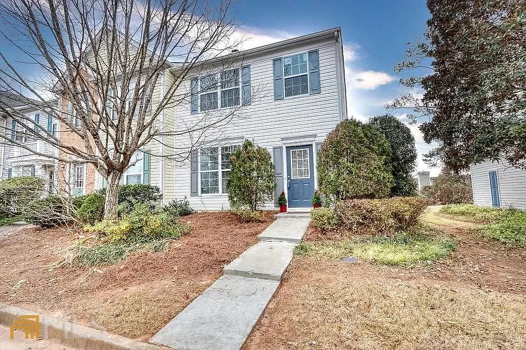 3 bed, 1386 sqft, $2,200 — Photo 2