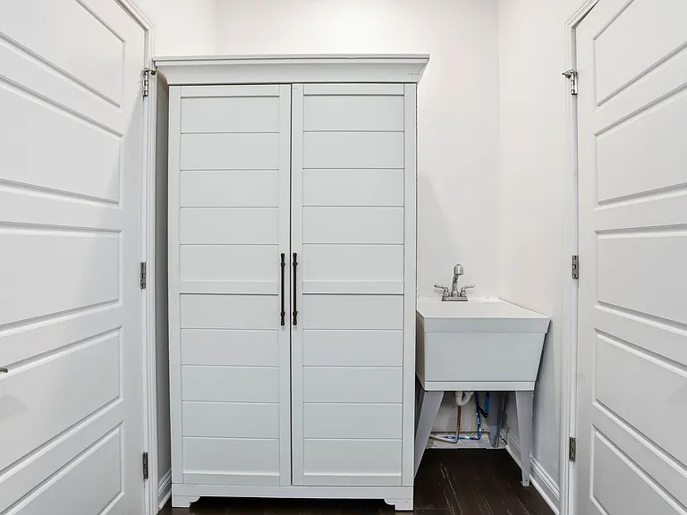 2035 Prestwick Pl — Photo 26