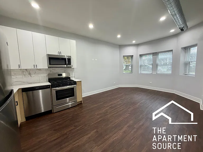 2171 W Wilson Ave #G — Photo 4