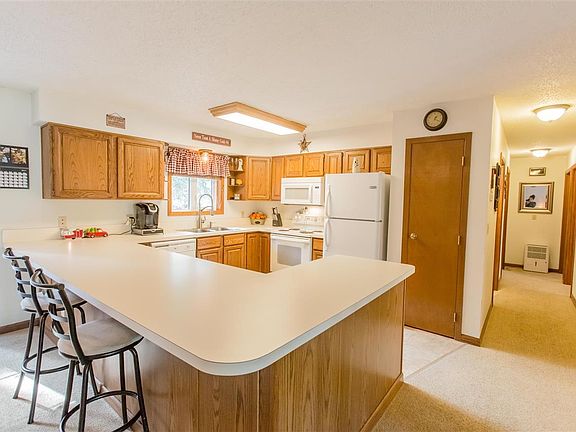 5th image of 2539 Lucinda Ct