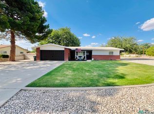 1402 W Ural Dr, Carlsbad, NM 88220