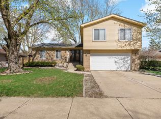 18543 Center Ave, Homewood, IL 60430