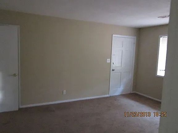 3rd image of 609 Allen Dr APT C4