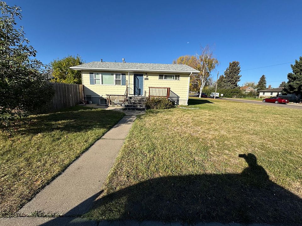 1st image of 1724 14th Ave S #1/2
