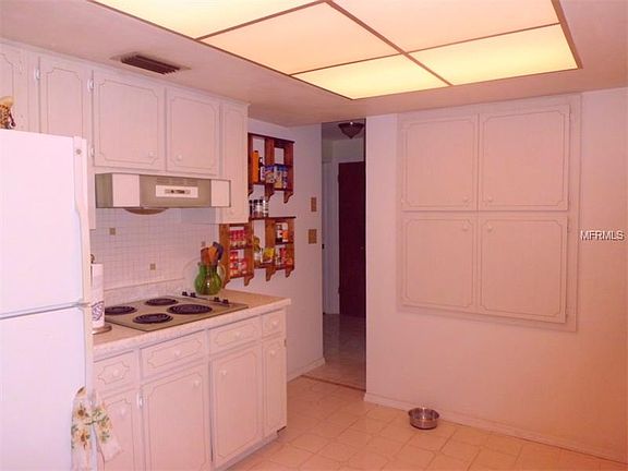 3rd image of 1424 Temple St