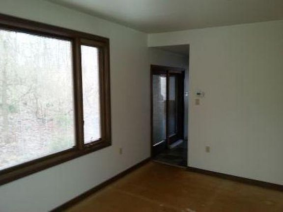 4th image of 740 Vinemont Rd