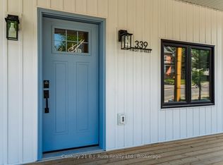 339 1st St W, Midland, ON L4R3P3