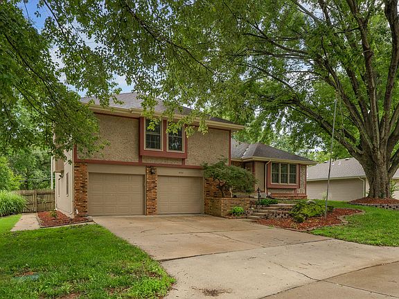3rd image of 5734 S Hampton Avenue