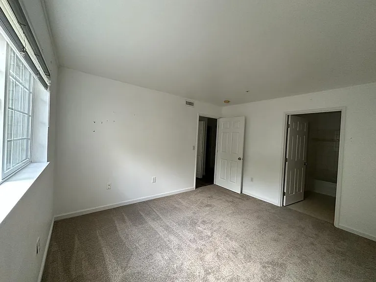 25235 SE Klahanie Blvd #N103 — Photo 7
