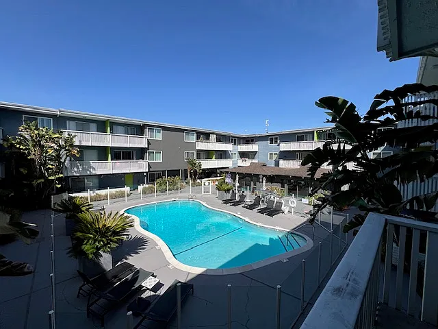 Tropic Sands Apartments — Photo 51