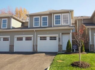 5498 Nottinghamshire Ln, Westerville, OH 43081