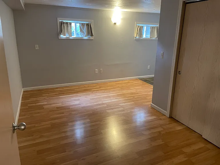 428 14th Ave W #2 — Photo 3