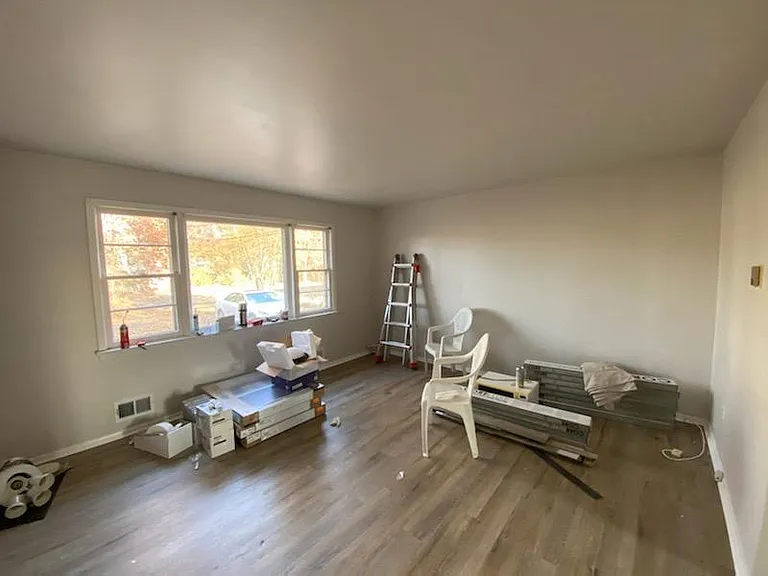 738 Spruce Rd — Photo 5