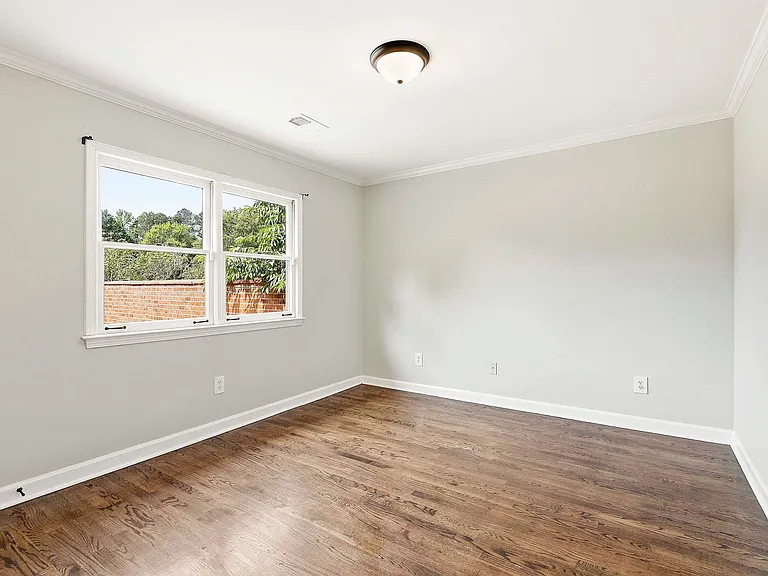 165 Habersham Pl — Photo 17