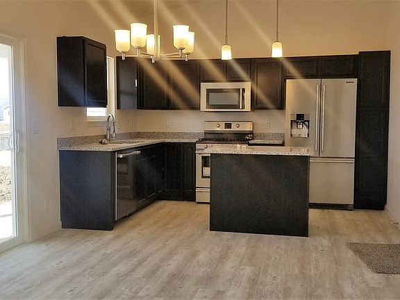 3rd image of 6056 Silvercreek Dr Lot 85