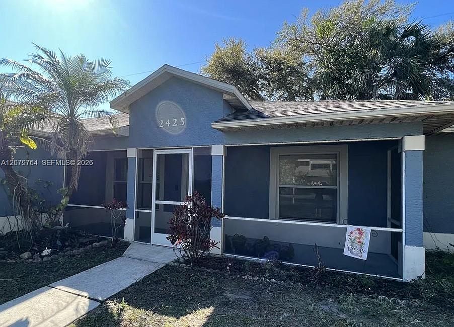 1st image of 2425 Delys St