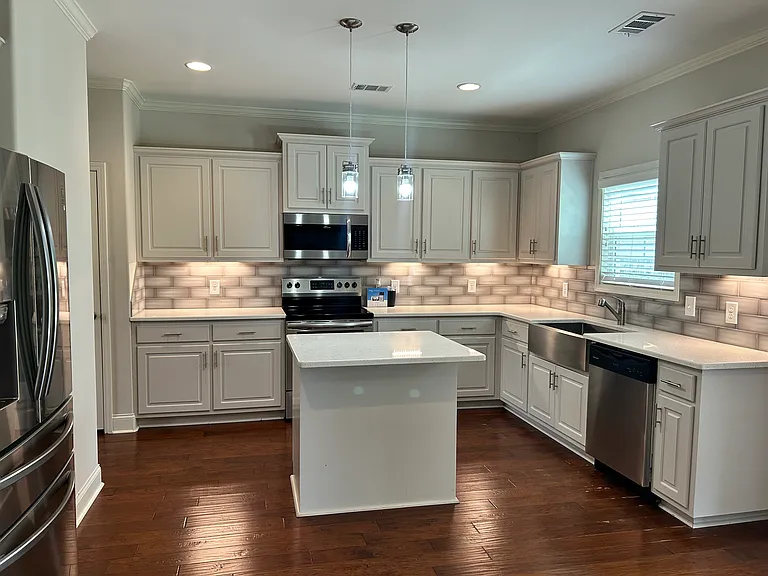 9660 Capot Dr — Photo 4
