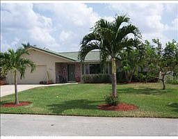 1st image of 702 Sunshine Dr