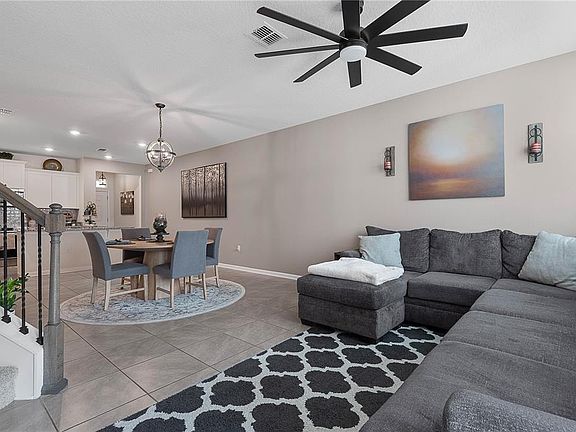 5th image of 68 Redbud Rd