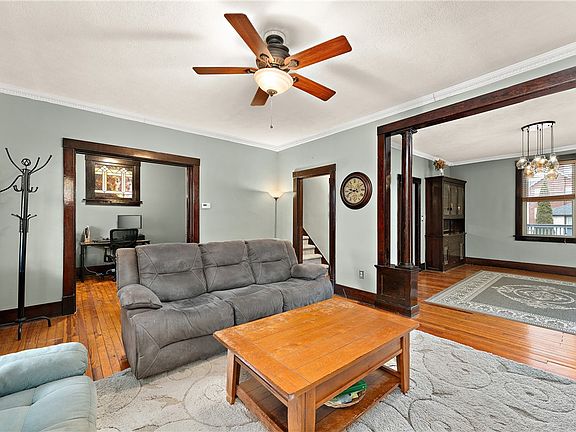 4th image of 1310 Mount Royal Blvd