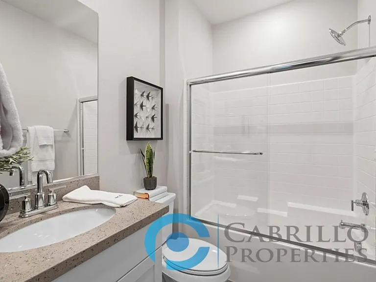 1675 Neptune Ave — Photo 75