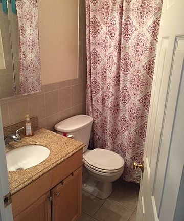 3rd image of 514 E Spruce Dr #1-3A
