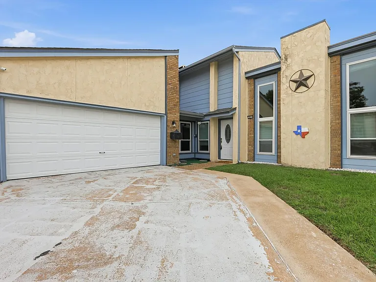 1813 Greenspring Cir — Photo 24