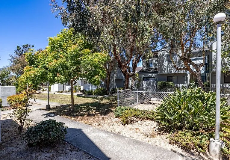 3330 Del Monte Blvd — Photo 18