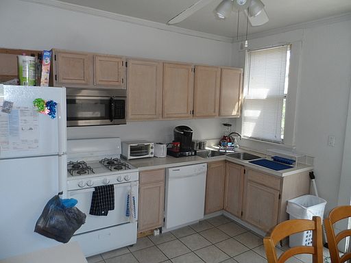 4th image of 215-217 E Maynard Ave #17564894