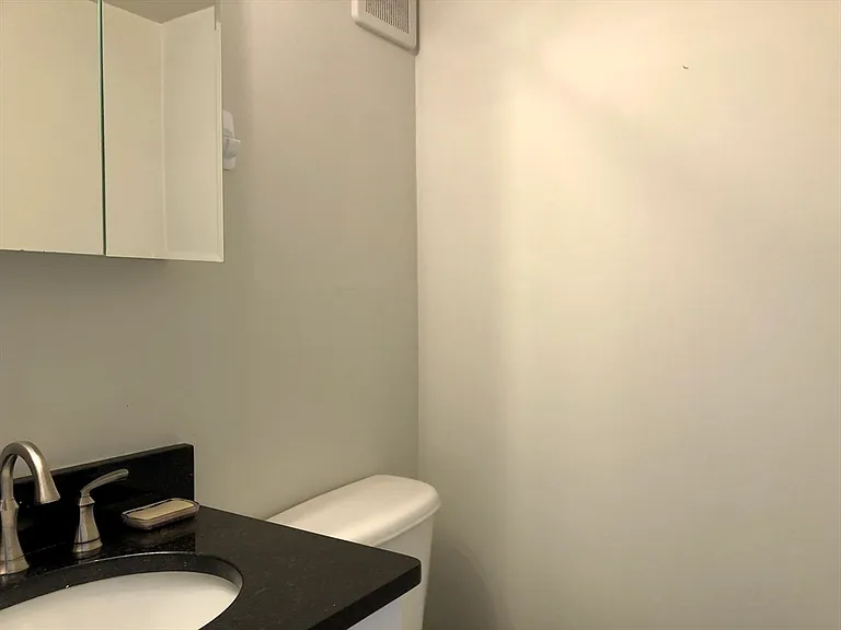 12 Stoneholm St #616 — Photo 8