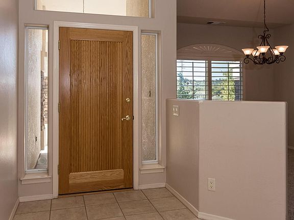 4th image of 530 Golden Hawk Dr