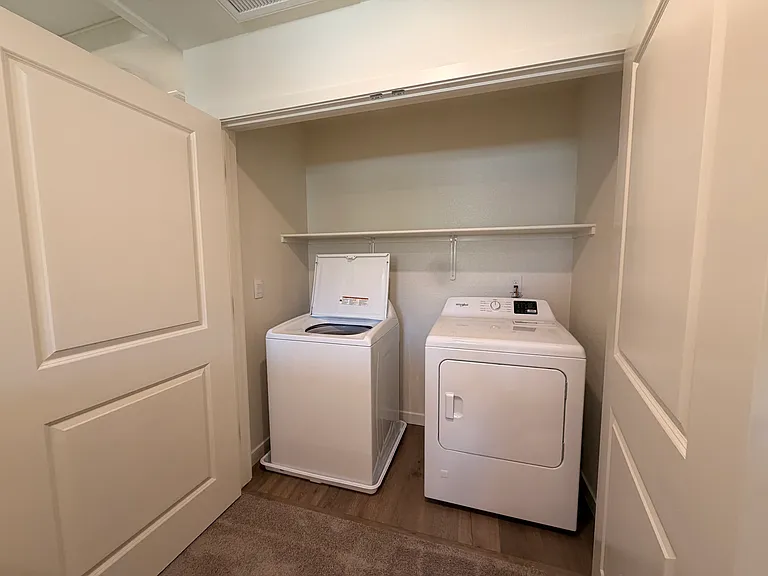 8406 Vermilion Dr — Photo 11
