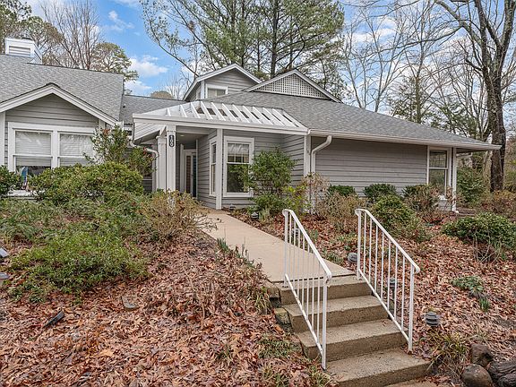 2nd image of 100 White Oak Way