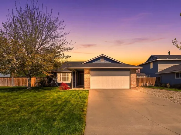 5110 Blue Heron Blvd, West Richland, WA 99353