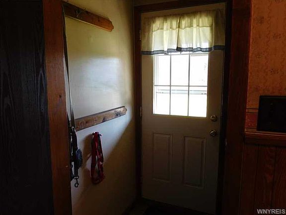 4th image of 6726 County Road 17