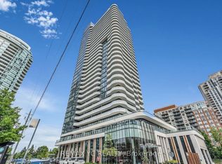 15 Holmes Ave #810, Toronto, ON M2N 0L4
