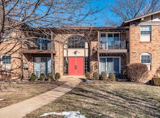 11715 Casa Grande Dr APT B, Saint Louis, MO