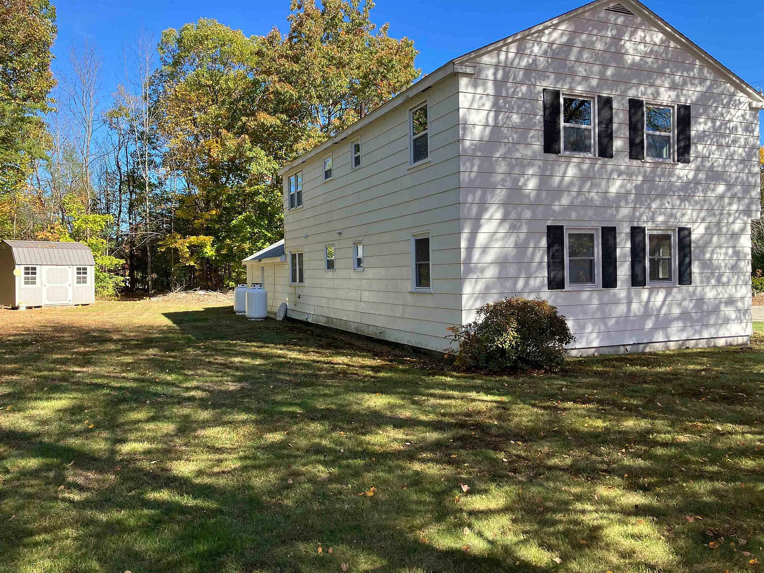 2 bed, 1.0 bath, 995 sqft, $2,300 — Photo 4