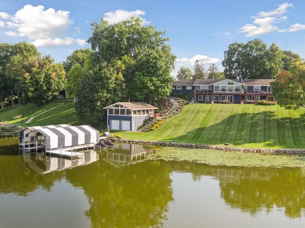 1300 Vine Pl, Orono, MN 55364